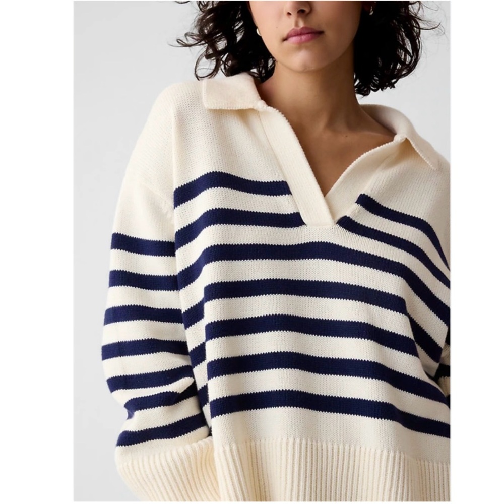 GAP Cream and Navy Blue horizontal stripe pullover knit Sweater oversized XL